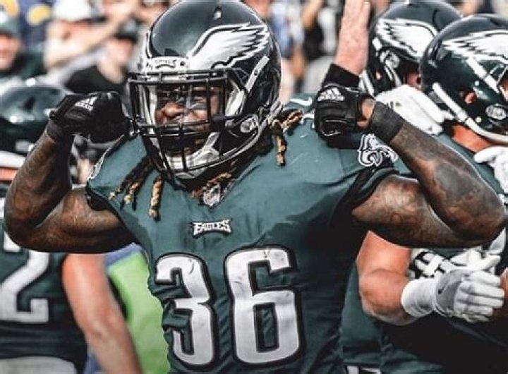 Jay Ajayi Age, Parents, Stats, Contract, FIFA, Retired, Salary, Net Worth, Wife, and Instagram