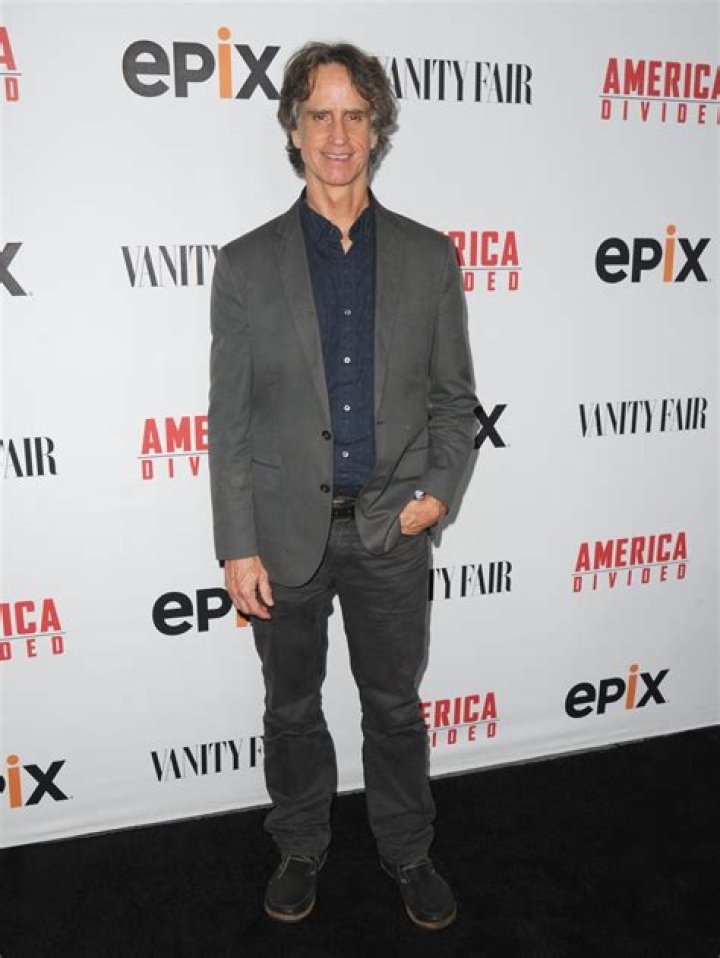 Jay Roach - Bio, Age, net worth, height, Wiki, Facts and Family