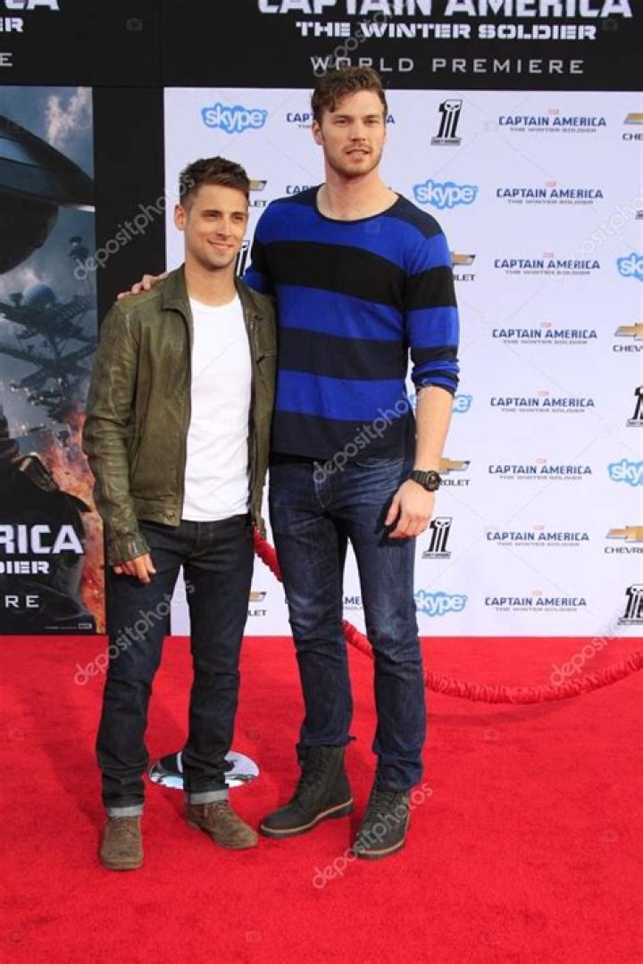 JEAN-LUC BILODEAU, CHELSEA KANE, DEREK THELER, MALLORY JANSEN – Celeb Secrets