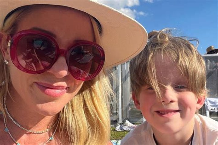 Jennifer Snowden - Bio, Age, Wiki, Facts and Family