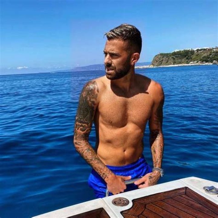 
Jeremy Menez Height, Weight, Net Worth, Age, Birthday, Wikipedia, Who, Instagram, Biography 