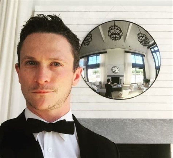 Jonathan Tucker Height, Weight, Age, Body Statistics
