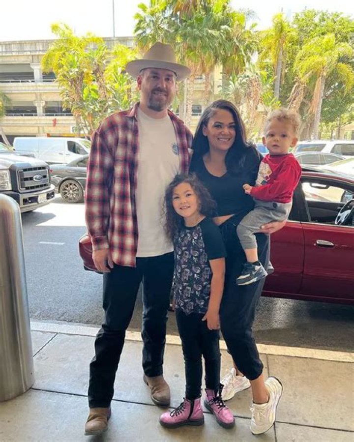 Jonna Mannion - Bio, Age, Wiki, Facts and Family