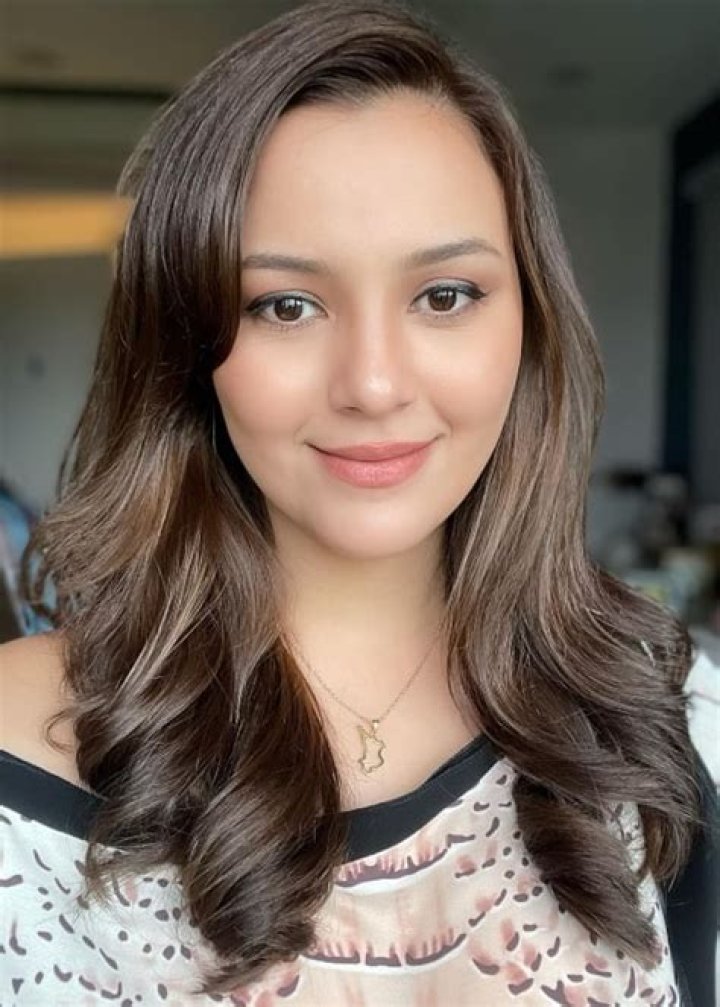 Juliana Evans Height, Weight, Age, Body Statistics