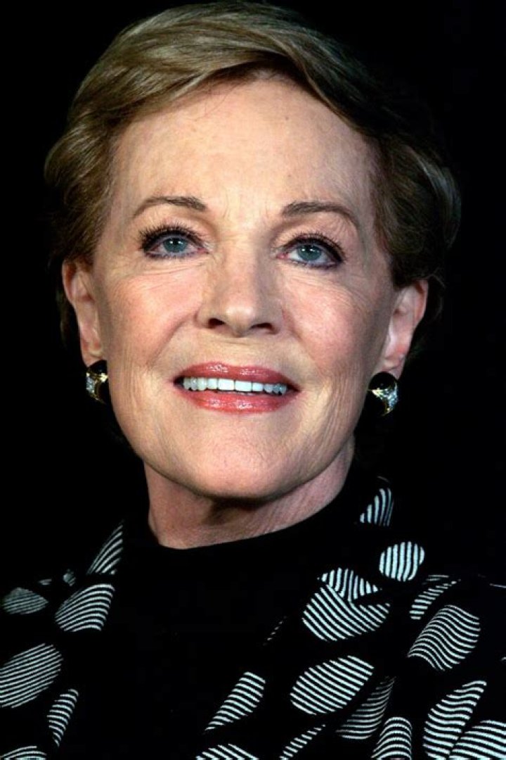Julie Andrews - Bio, Age, Wiki, Facts and Family