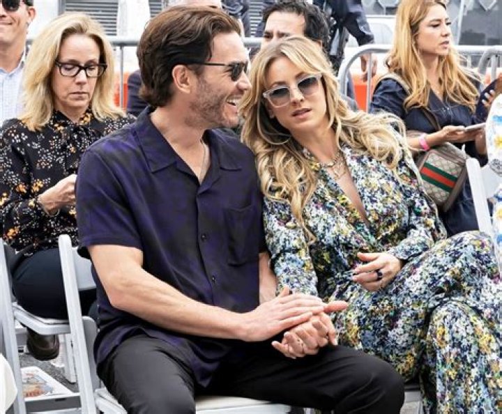 
Kaley Cuoco And Tom Pelphrey Make First Public Appearance As A Couple 