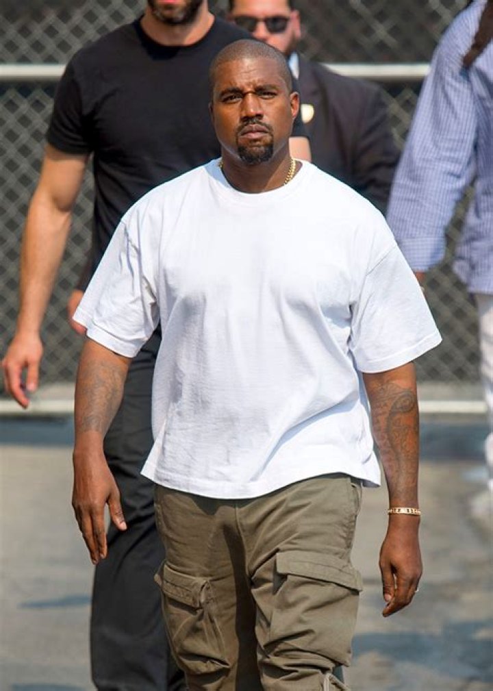 Kanye West Fires Back At Howard Stern Comparing Him To Hitler – Hollywood Life