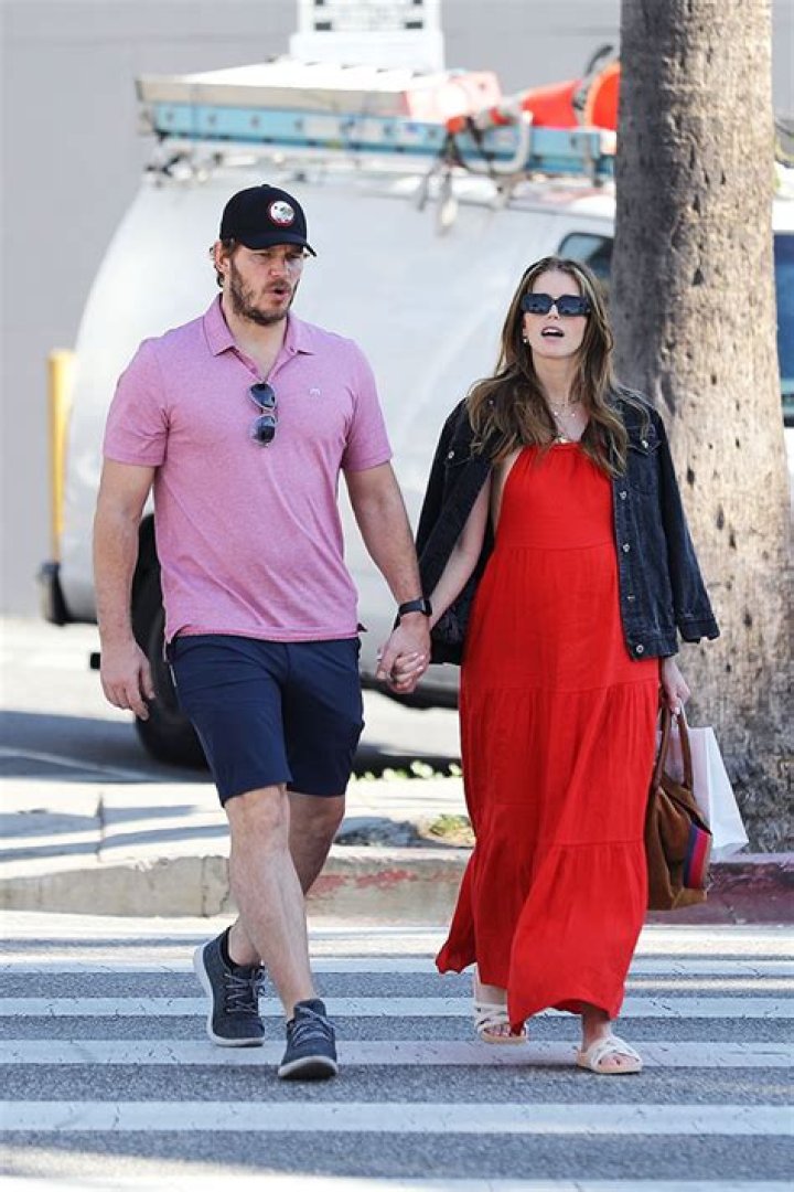 Katherine Schwarzenegger Hold Hands With Chris Pratt On Valentine’s Day Date Ahead Of Baby No. 2
