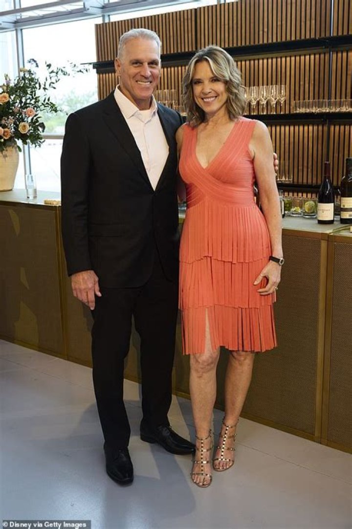 Kelsey Owens - Bio, Age, Wiki, Facts and Family