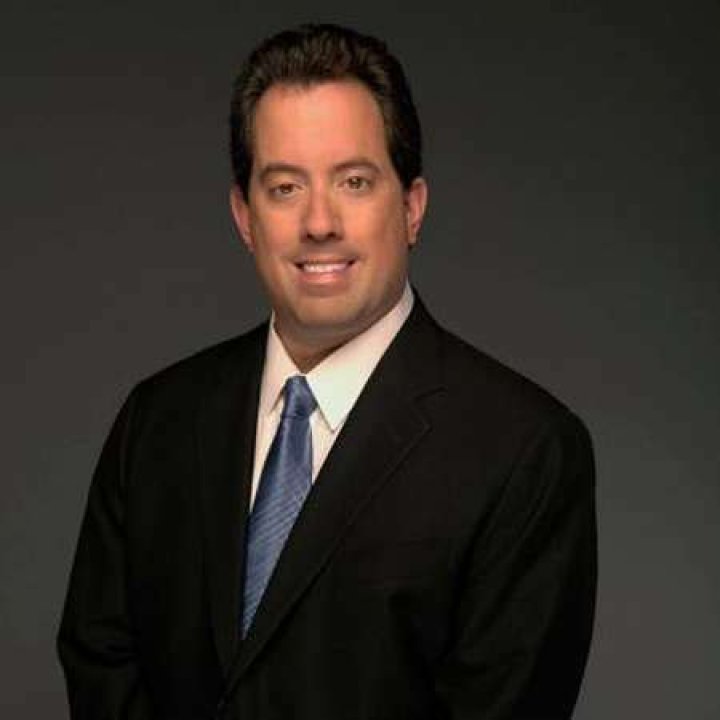 Kenny Albert Bio - height, salary, net worth, bio, wiki, age, married, wife, children, family, career, biography