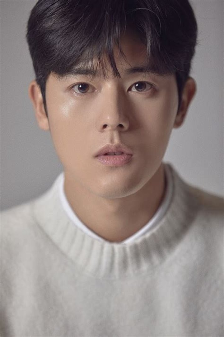 Kim Dong-jun - Bio, Age, height, Wiki, Facts and Family
