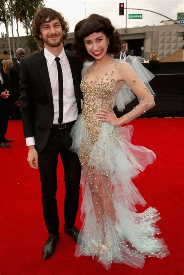 Kimbra - Bio, Age, net worth, Wiki, Facts and Family