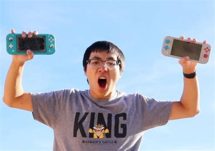 King Liang - Bio, Age, height, weight, Wiki, Facts and Family