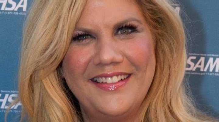 Kristen Johnston Height, Weight, Age, Boyfriend, Facts, Biography