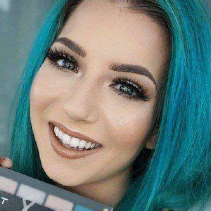 Krystal Clear Makeup - Bio, Age, Wiki, Facts and Family