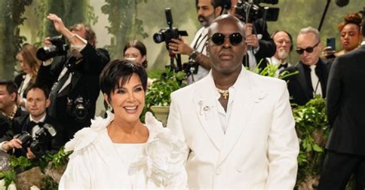 ‘KUWTK’: Kris Confronts Khloe & Calls Her Out For Not Being ‘Nice’ To Corey Gamble