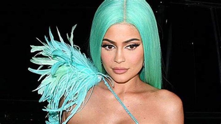 Kylie Jenner Will Celebrate Her 22nd Birthday Off The Coast Of Italy On A $250 Million Megayacht
