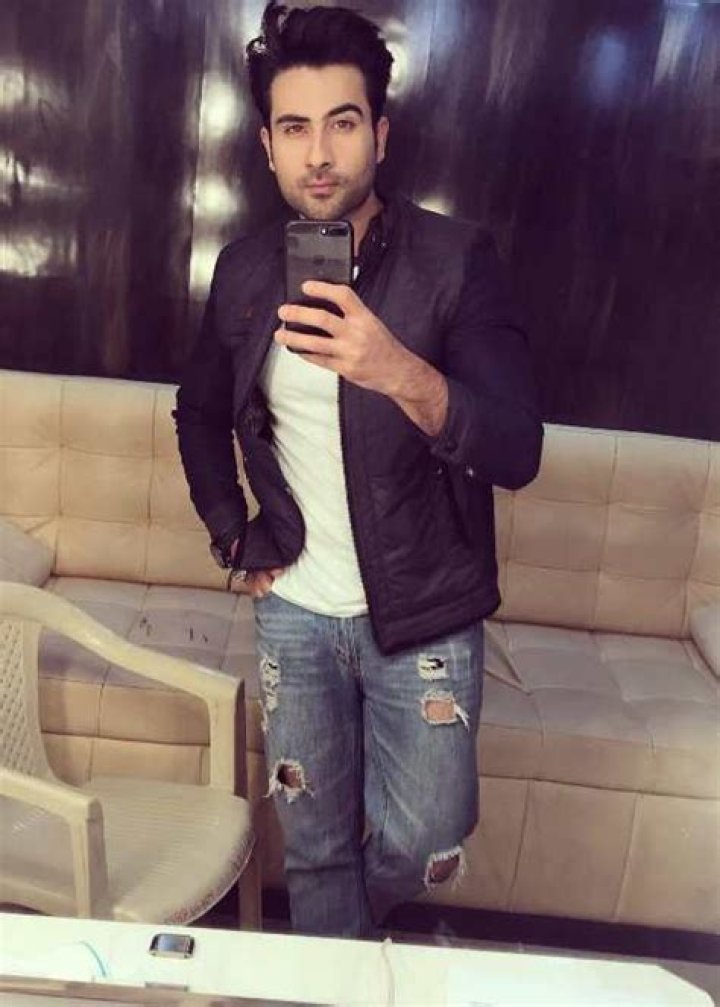 Lakshya Handa Height, Weight, Age, Body Statistics