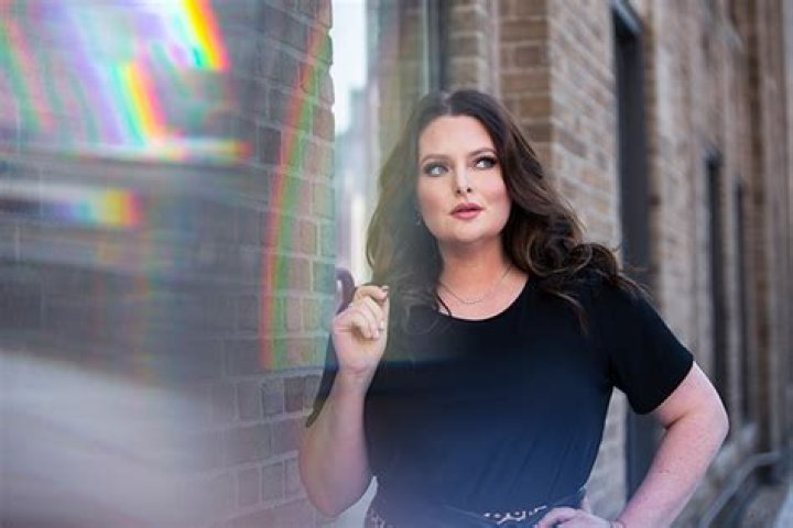 Lauren Ash Talks ‘She-Ra’, A Musical Episode Of ‘Superstore’, & Dream Casting Mark Hamill As Her Father