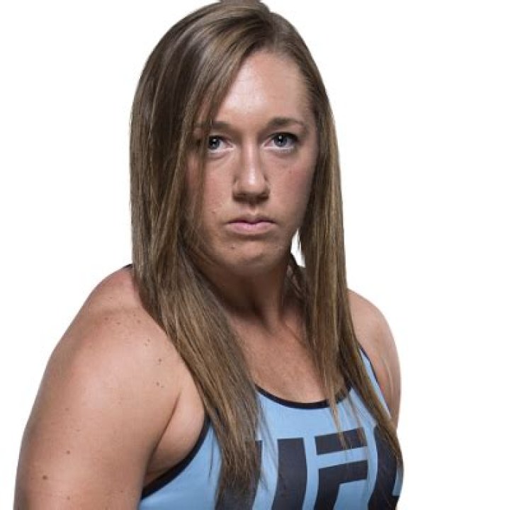 Leah Letson Bio, Age, Net Worth, UFC Career Earning, Next Fight, & Married