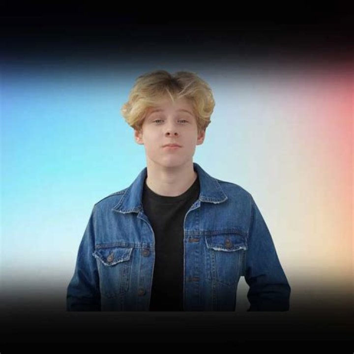 Lev Cameron Khmelev - Bio, Age, height, weight, Wiki, Facts and Family