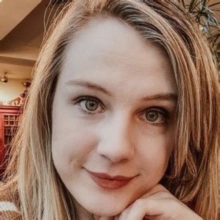 Lorna Burford - Bio, Age, Wiki, Facts and Family