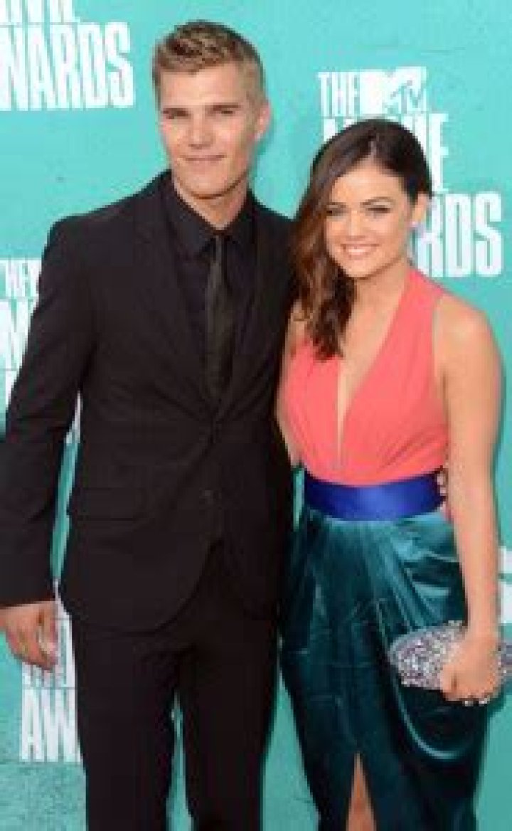 Lucy Hale Height, Weight, Age, Boyfriend, Family, Facts, Biography