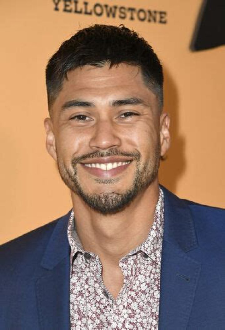 Martin Sensmeier - Bio, Age, height, Wiki, Facts and Family