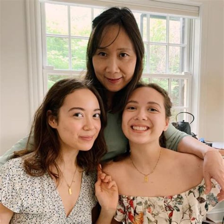 Meet Junia Rosa Ruth Hanson, Zach Hanson’s Daughter