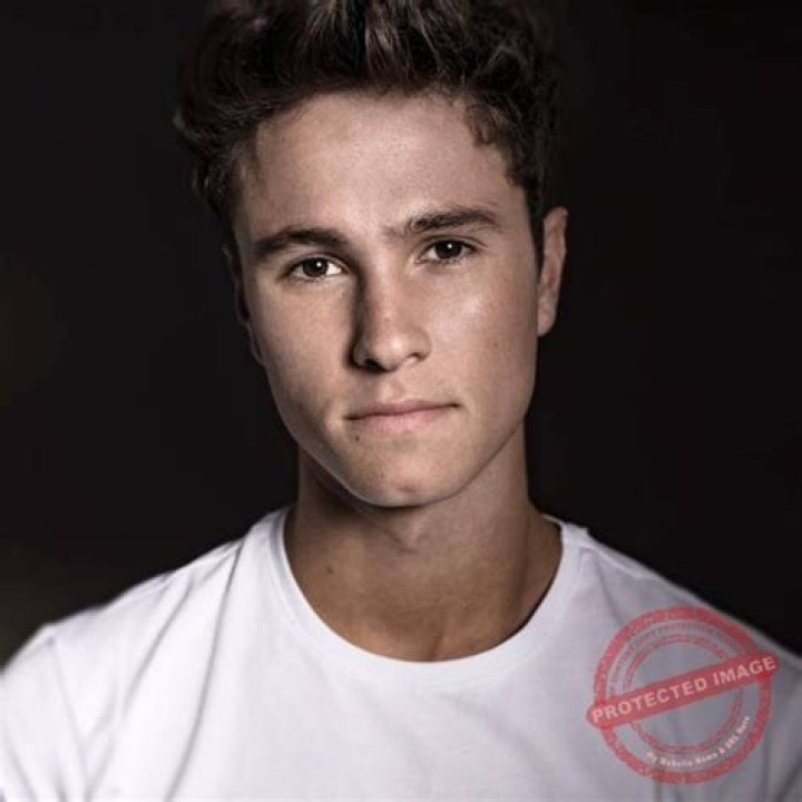 Michael Ronda - Bio, Age, weight, height, Wiki, Facts and Family