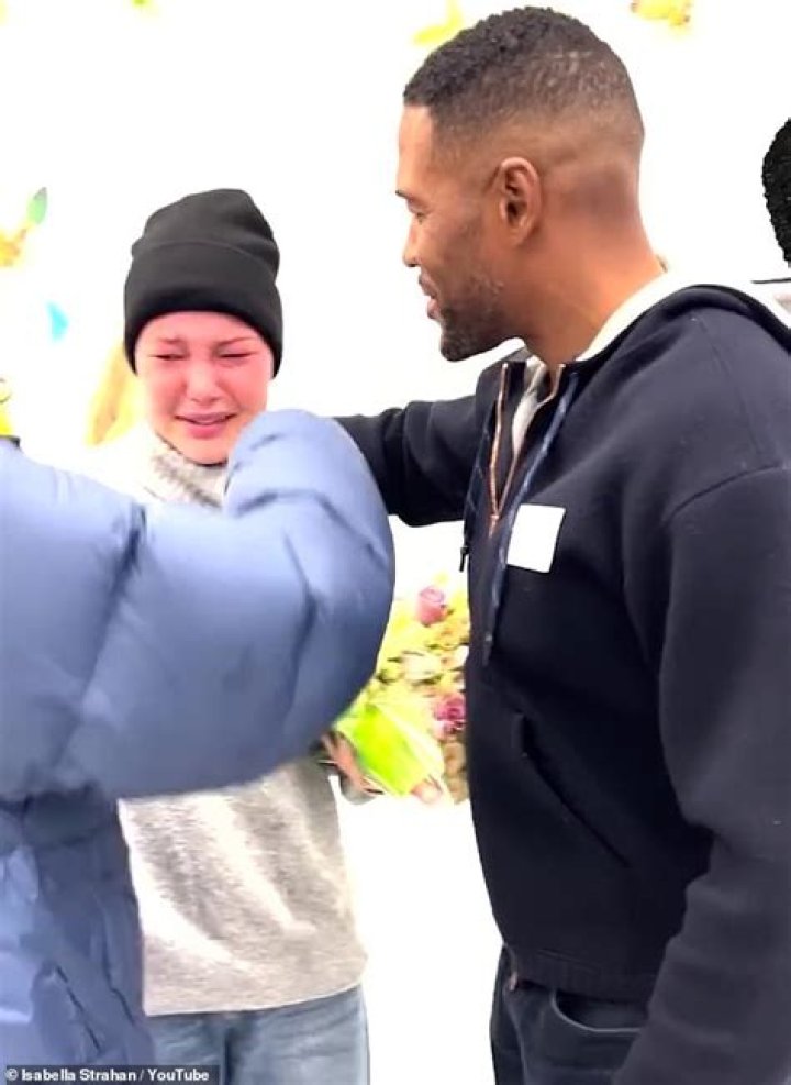 Michael Strahan’s Daughter Isabella Tears Up During Her Last Day of Radiation