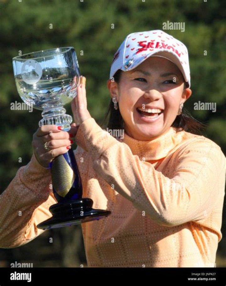  Miho Koga