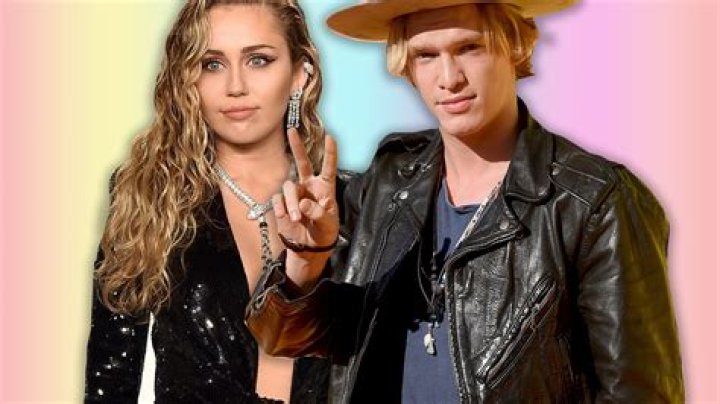 Miley Cyrus & Cody Simpson Cuddle On Dinner Date After She Walks In Marc Jacobs NYFW Show