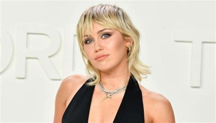 Miley Cyrus Explains Her Mullet & Reveals Why She Got That Hairstyle – Hollywood Life