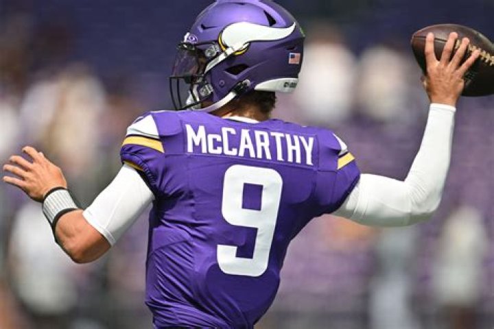 Minnesota Vikings Quarterback Kellen Mond's Biography, Family, Age, Stats, Earnings, Contract, Net Worth, Girlfriend, NFL draft