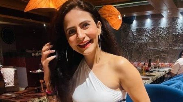 Neetu Wadhwa Height, Weight, Age, Husband, Family