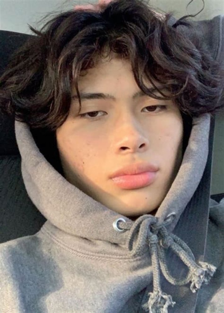 Neo Romasanta Height, Weight, Age, Body Statistics