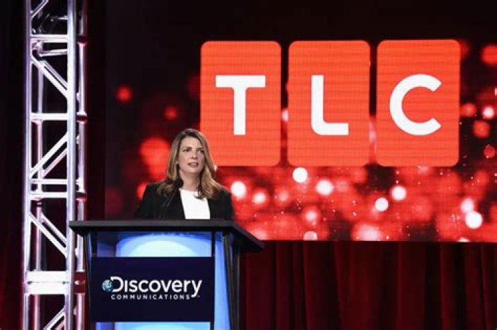 New TV Show Drops Billionaires In Random, City Challenges Them To Make It Again