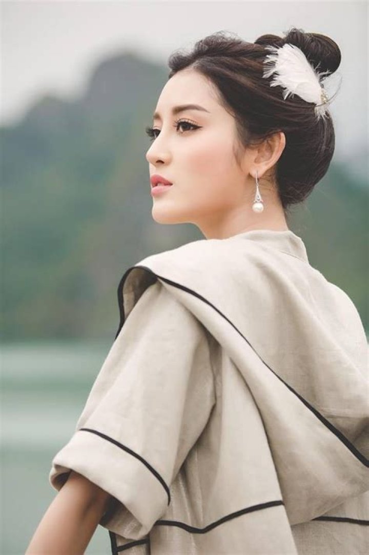 Nguyen Tran Huyen My - Bio, Age, Wiki, Facts and Family
