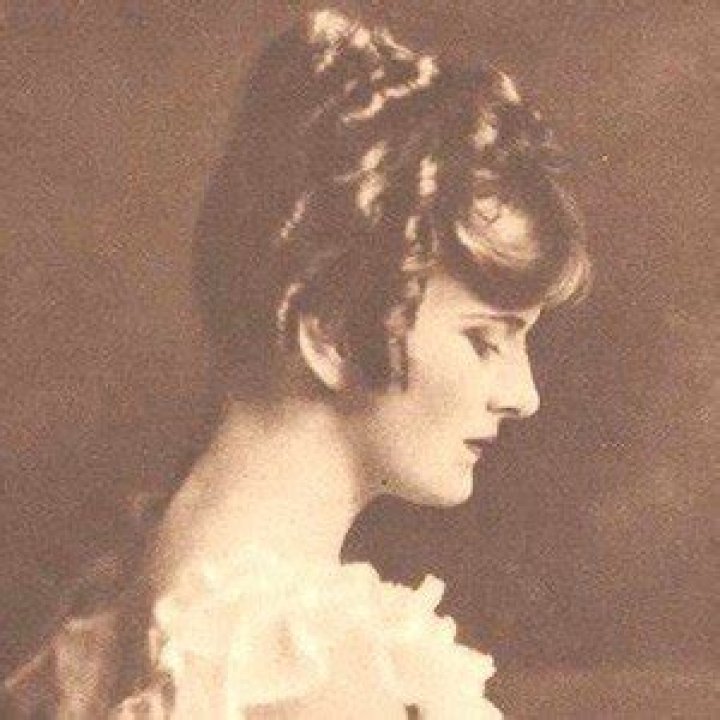 Norma Terris - Bio, Age, Wiki, Facts and Family