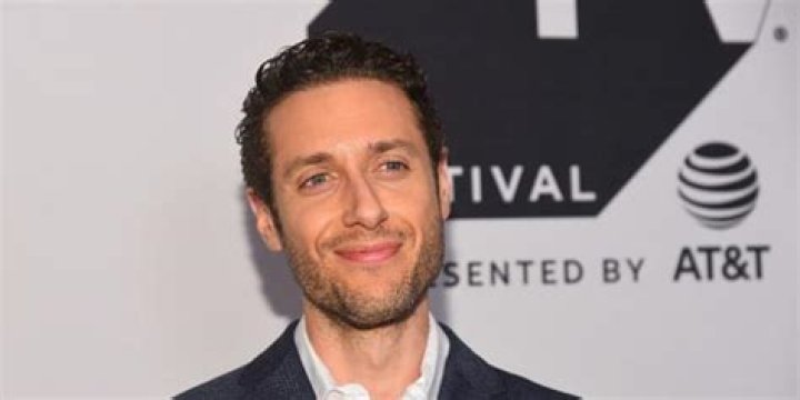 Paulo Costanzo Net Worth | Celebrity Net Worth