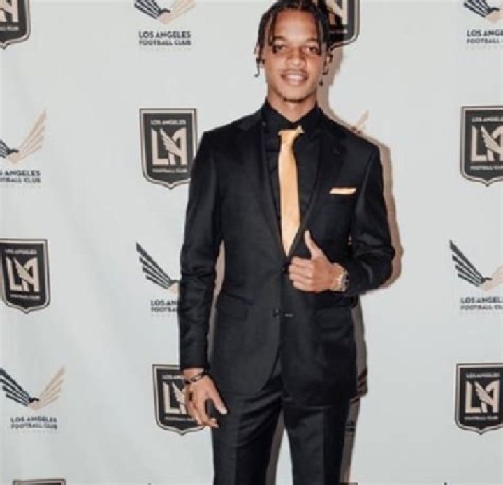 Peter-Lee Vassell Bio, Age, Net Worth, Salary, Market Value, Stats, & Girlfriend