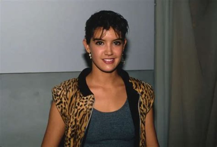 Phoebe Cates Net Worth | Celebrity Net Worth