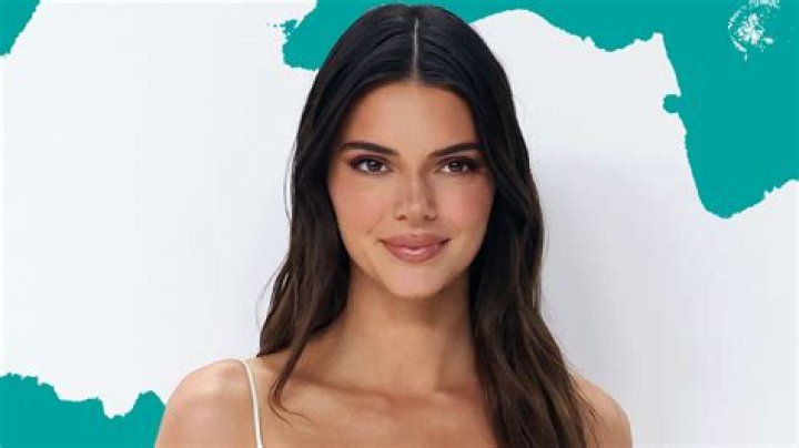 Pics Of Kendall Jenner & More – Hollywood Life