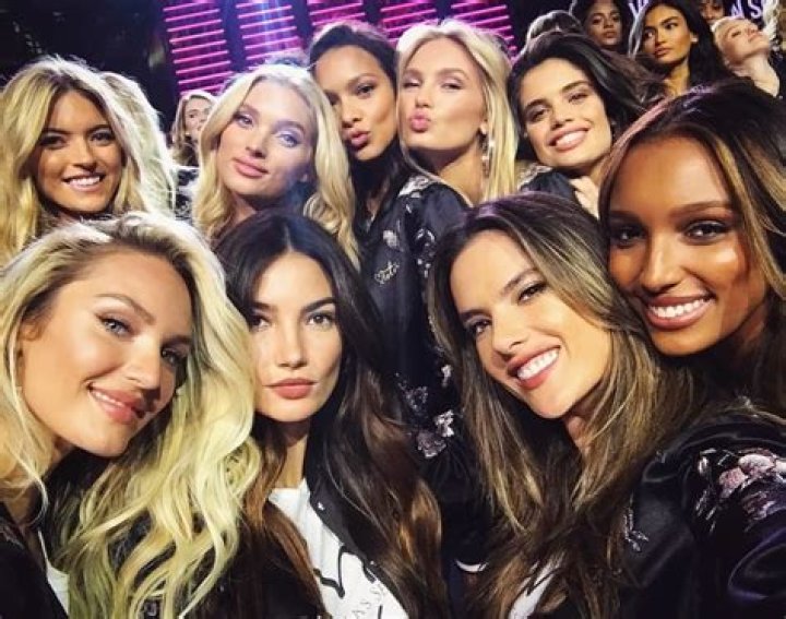 [PICS] Victoria’s Secret Fashion Show 2014 Photos — Models, Performers & More – Hollywood Life