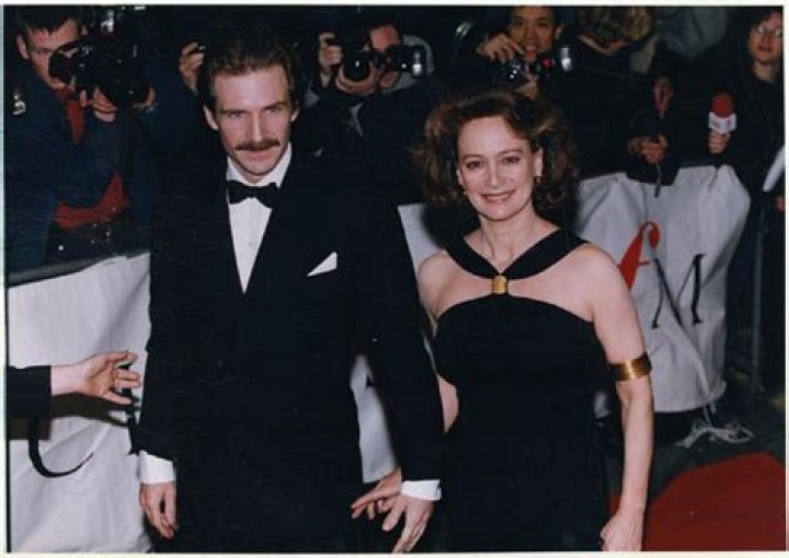 Ralph Fiennes Height, Weight, Age, Girlfriend, Family, Facts, Biography