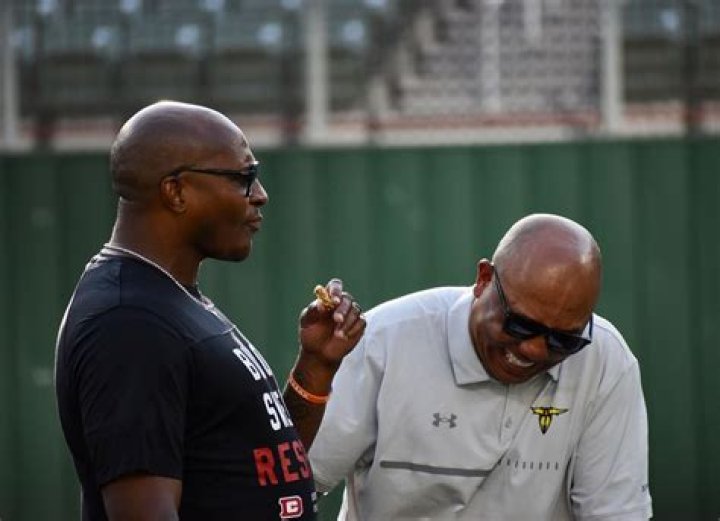 Reggie Barlow Bio - married, spouse, salary, net worth, children, affair, girlfriend