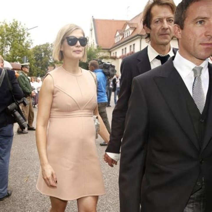 Robie Uniacke Height, Weight, Age, Spouse, Children, Facts, Biography