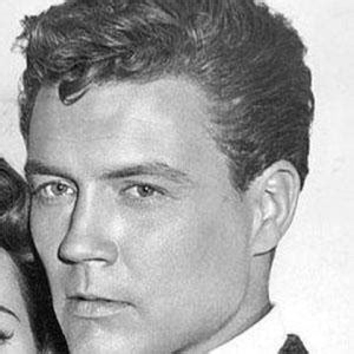 Roger Smith - Bio, Age, Wiki, Facts and Family