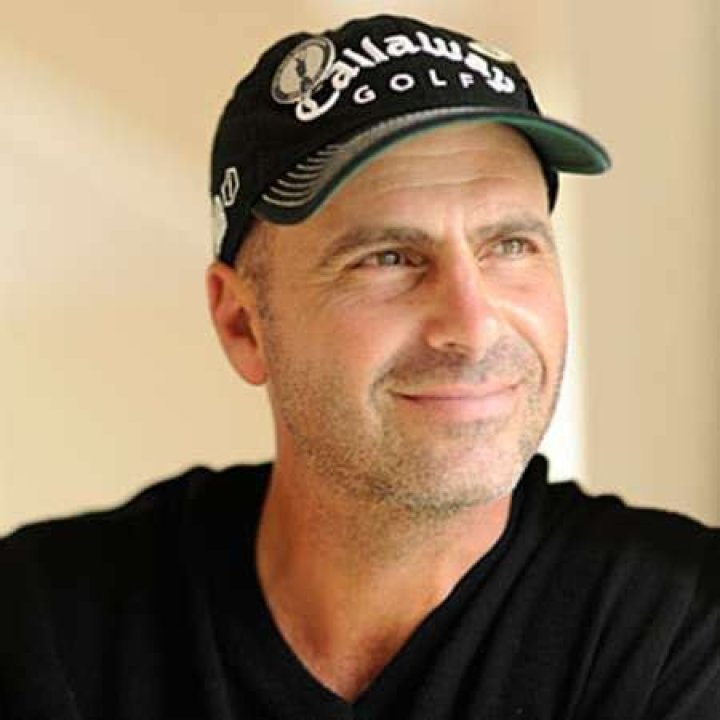 Roy Nelson Bio - affair, married, spouse, salary, net worth, bio, career, children